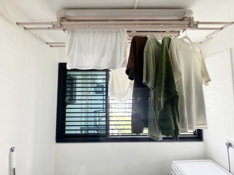 Steigen Laundry Rack