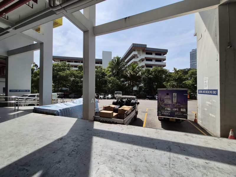 Henderson Building, 221 Henderson Road, 980 sqft, Light Industrial (B1) For Rent, by Sam Yap, 60129521 - Exterior - CommercialGuru.com.sg