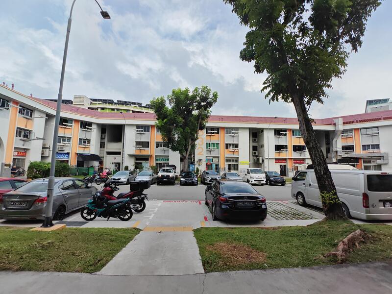 Hardware shop at Bedok Reservoir HDB shophouse for sale! Huge frontage and high footfall!, , 1,603 sqft, Shop / Shophouse For Sale, by Pristine Lim, 60129552 - CommercialGuru.com.sg