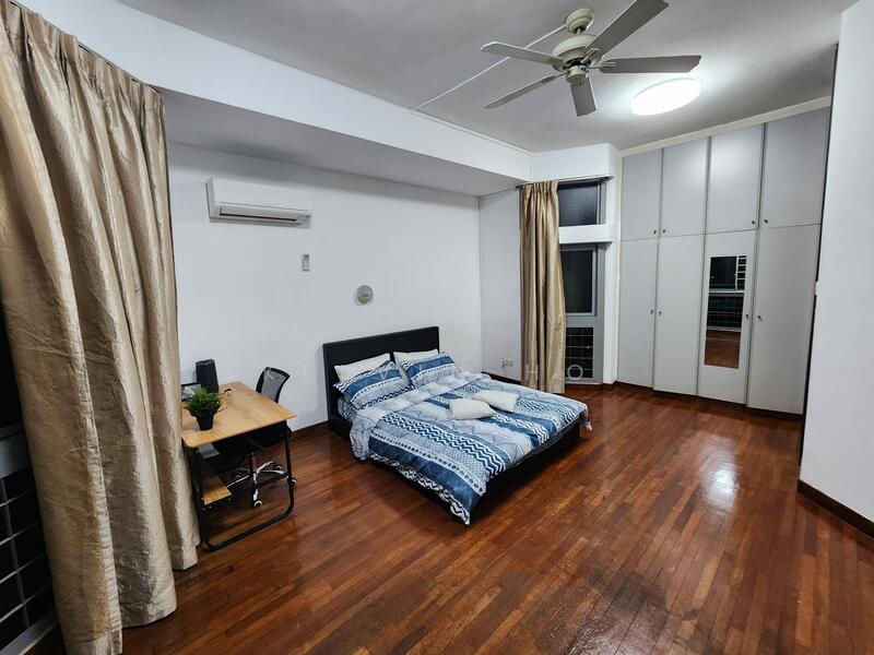 Master Bedroom $2500