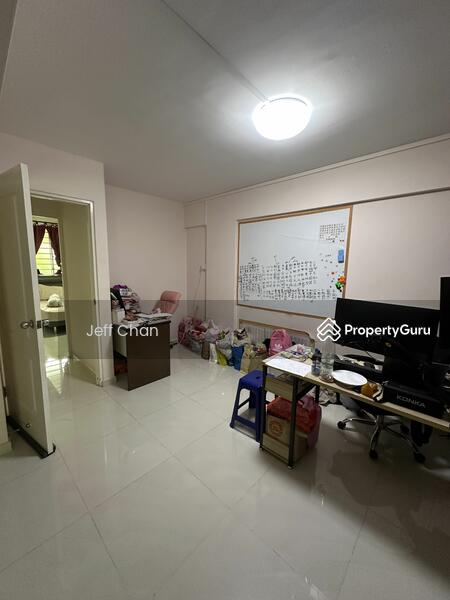 For Sale - 608 Yishun Street 61