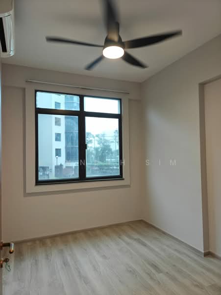 Parc Oasis, 35 Jurong East Avenue 1, 3 Bedrooms, 1,378 sqft, Condominium For Rent, by Kenneth Sim, 60129875 - Squarish smallest bedroom can queen bed  - PropertyGuru.com.sg