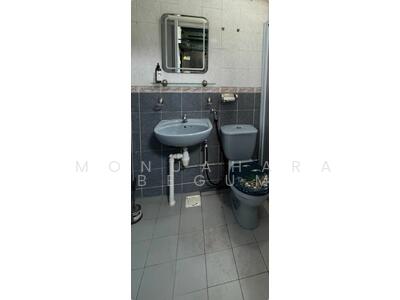 For Rent - 405 Admiralty Link