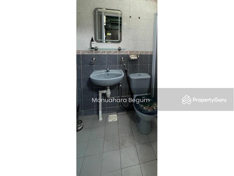 For Rent - 405 Admiralty Link