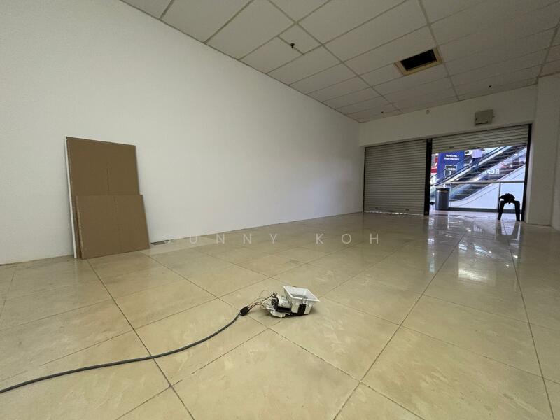 Sim Lim Square, 1 Rochor Canal Road, 350 sqft, Mall Shop For Rent, by Sunny Koh, 60130121 - CommercialGuru.com.sg