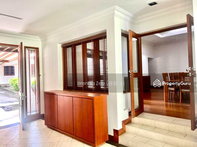 Good Class Bungalow for Rent in the Holland/Belmont vicinity