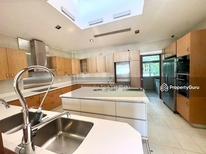 Good Class Bungalow for Rent in the Holland/Belmont vicinity
