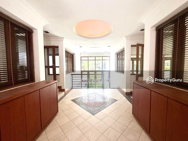Good Class Bungalow for Rent in the Holland/Belmont vicinity