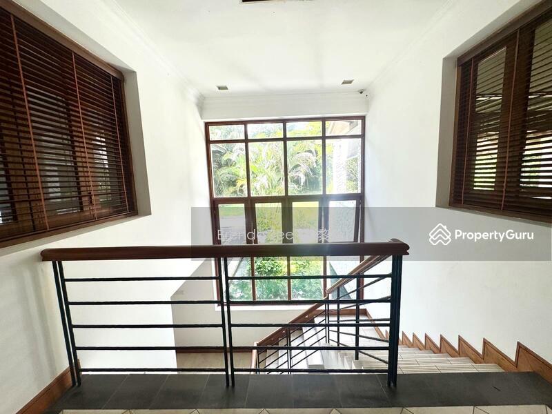 Good Class Bungalow for Rent in the Holland/Belmont vicinity
