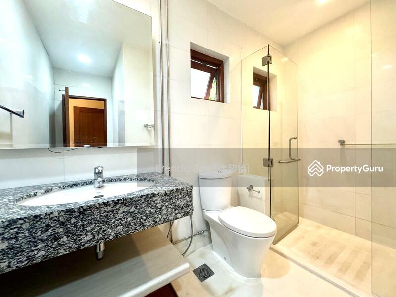 Good Class Bungalow for Rent in the Holland/Belmont vicinity
