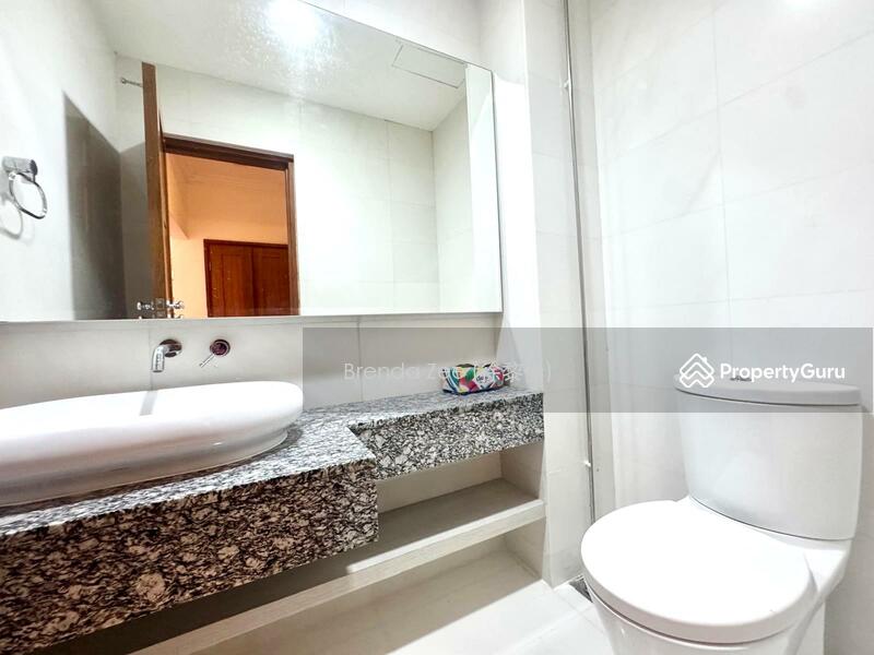 Good Class Bungalow for Rent in the Holland/Belmont vicinity