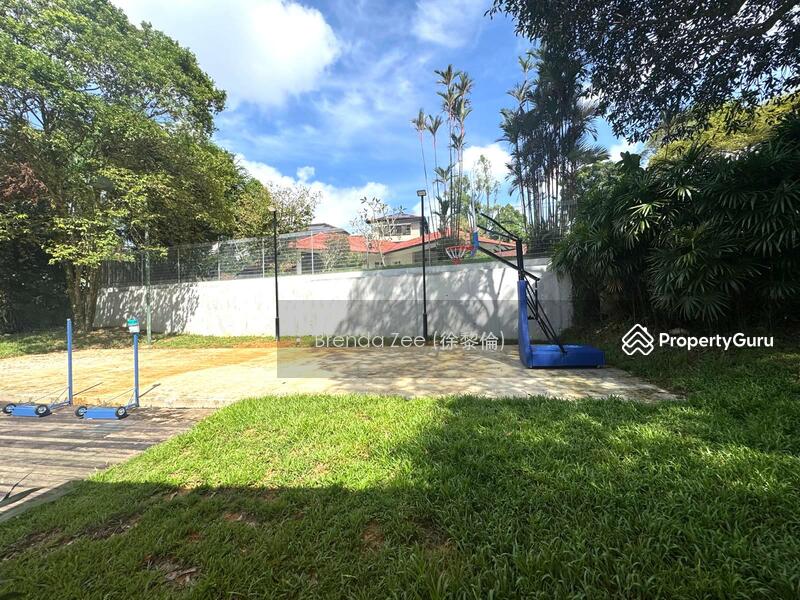 Good Class Bungalow for Rent in the Holland/Belmont vicinity
