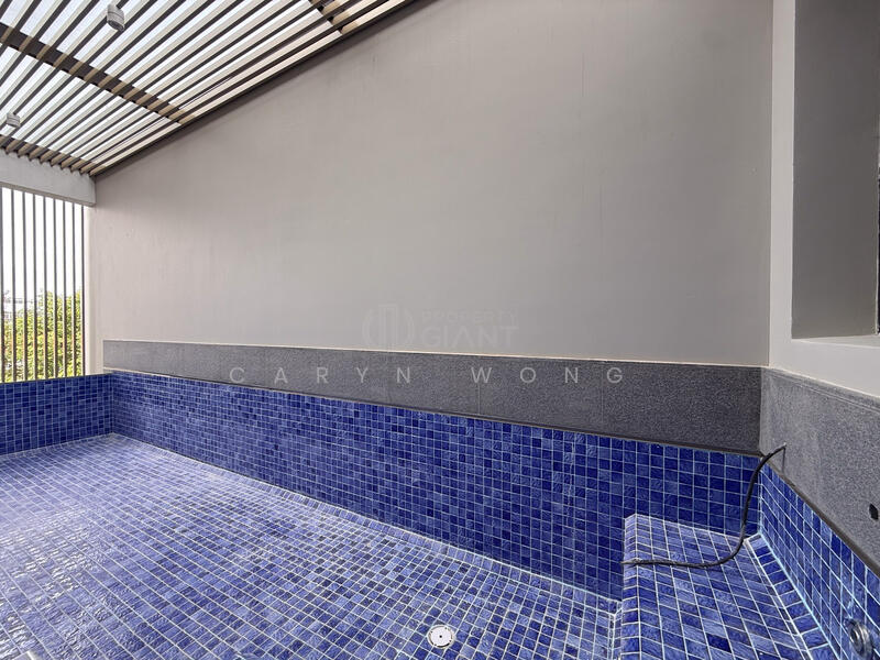 For Sale - ❤️GIANT⚡️A Grand Oasis 5 Levels Extended Inter Terrace with Swimming Pool and Home Lift