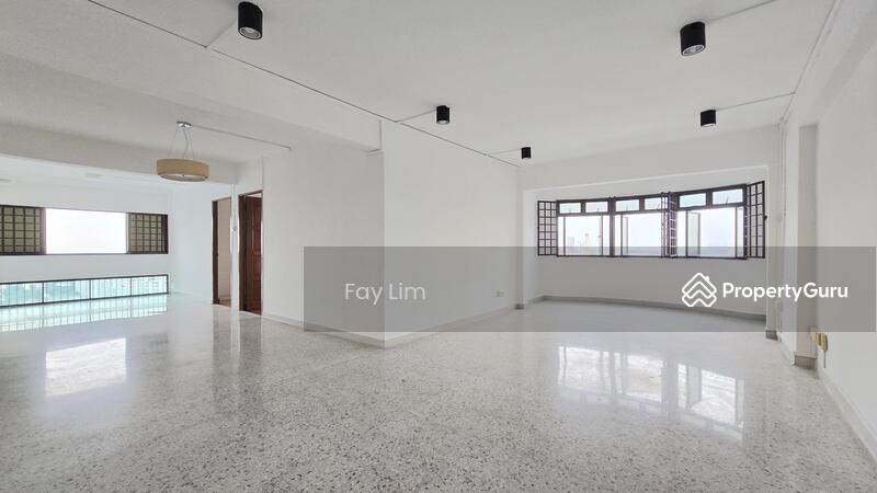 Living Dining Area