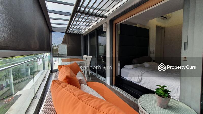 Upp Balcony Level 3