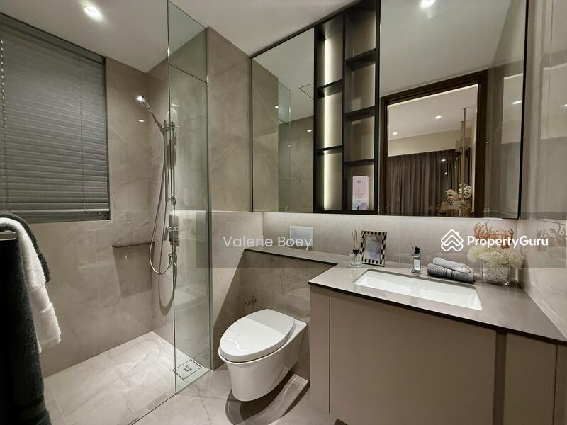 Junior Master Bath