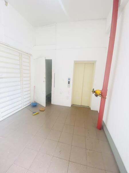 Standard Industrial Building, 11 Jalan Mesin, 8,720 sqft, Light Industrial (B1) For Sale, by Jacqueline Lee 李瑞玲, 60130744 - Entrance - CommercialGuru.com.sg