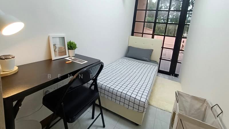 Jalan Mat Jambol, Jalan Mat Jambol, Room Rental, 120 sqft, Terraced House For Rent, by Bennedict Tan, 60130889 - Bedroom - PropertyGuru.com.sg