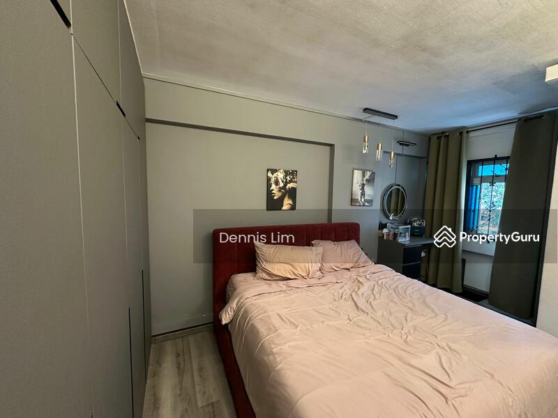 For Sale - 319 Tampines Street 33