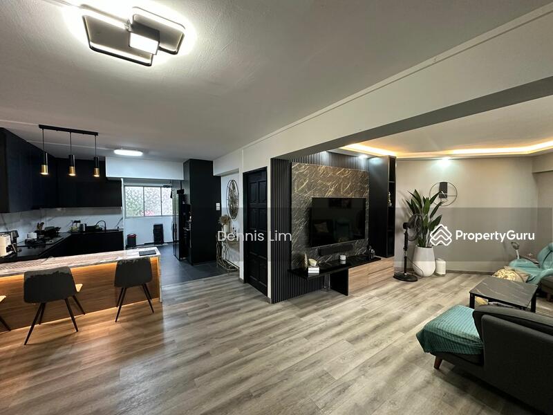 For Sale - 319 Tampines Street 33