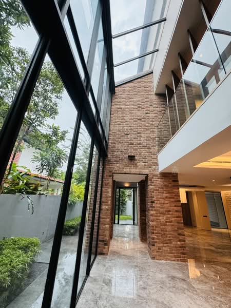 Brand New & luxury, lifestyle home with high taste, Premium Finishing, quality interior & exterior, Thomson Hills Estate - call 8130 3636 to view Now!, 6 Bedrooms, 6,000 sqft, Semi-Detached House For Sale, by Kim Yan 金燕, 60130983 - PropertyGuru.com.sg