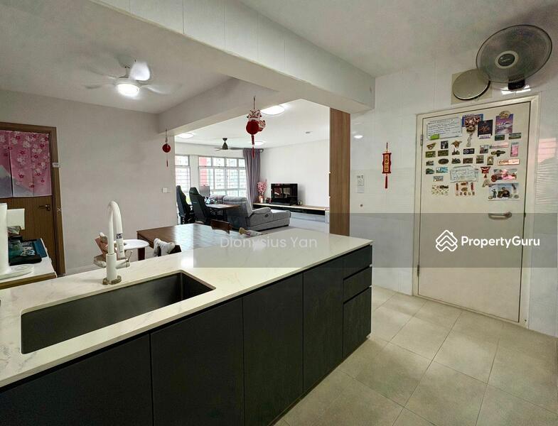 For Sale - 439B Bukit Batok West Avenue 8