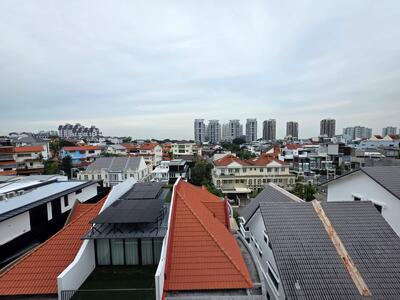 For Sale - Sennett Avenue