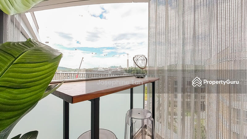 BALCONY OVER LOOKING SENTOSA