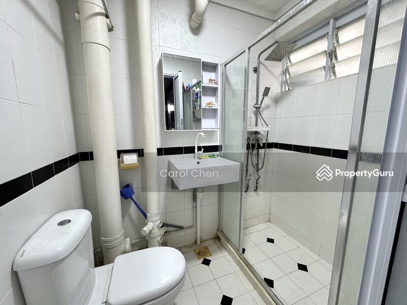 MBR Bathroom