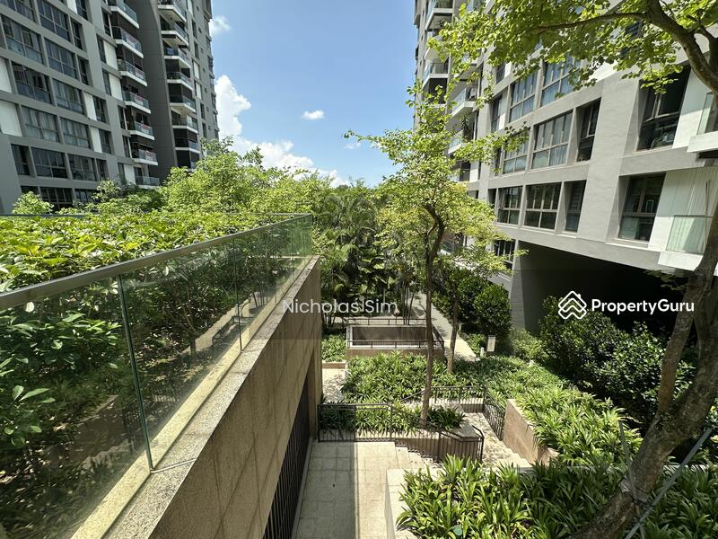 For Sale - D19☘️Undervalued❤️3bed 3bath condo❤️near MRT