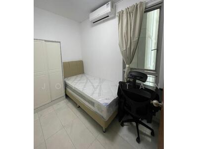 For Rent - The Lakeshore