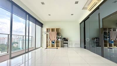 For Rent - The Centris