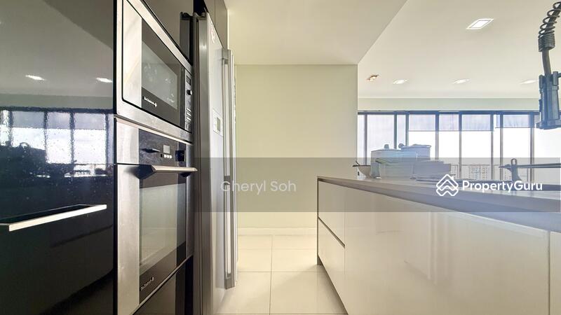 Dry Kitchen