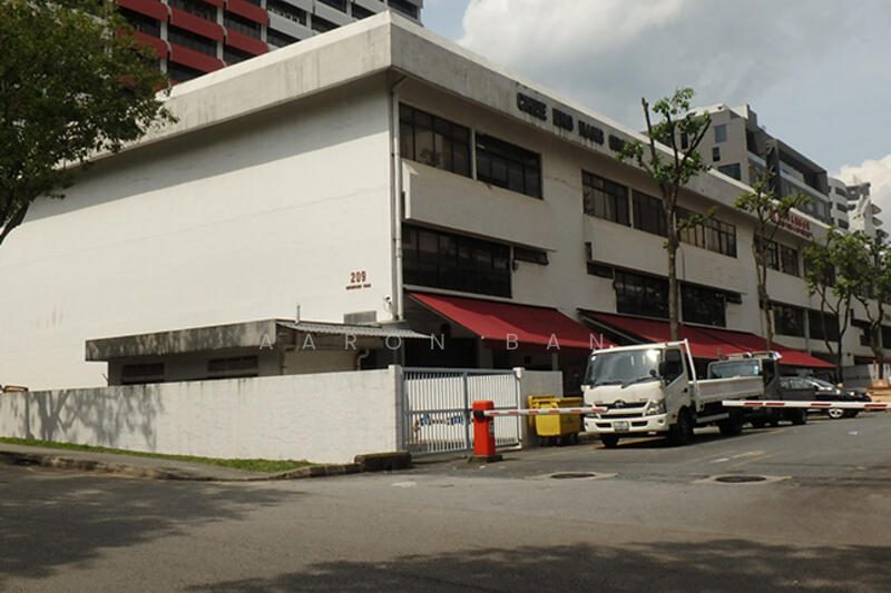 Henderson Industrial Park, 203 Henderson Road, 1,711 sqft, Light Industrial (B1) For Sale, by Aaron Ban, 60131422 - Exterior - CommercialGuru.com.sg