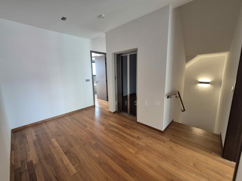 JOO CHIAT PLACE Terraced House For Sale at S$ 6,244,444 | PropertyGuru Singapore - Private Lift Serves All Levels