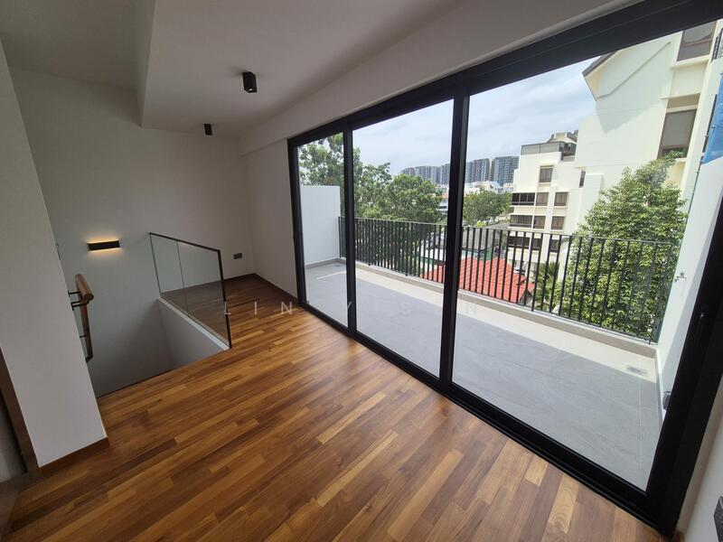 JOO CHIAT PLACE Terraced House For Sale at S$ 6,244,444 | PropertyGuru Singapore - Balcony