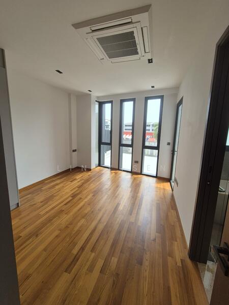 JOO CHIAT PLACE Terraced House For Sale at S$ 6,244,444 | PropertyGuru Singapore - Master Ensuite