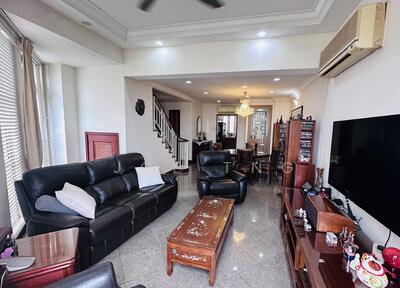 For Sale - Parc Vista