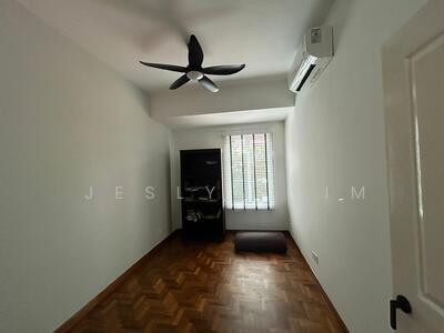For Rent - Landed Room Rental Near Westwood MRT & NTU! Must View To Appreciate!