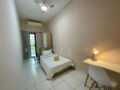 For Rent - Yunnan Gardens