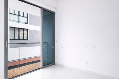 For Sale - Everitt Edge