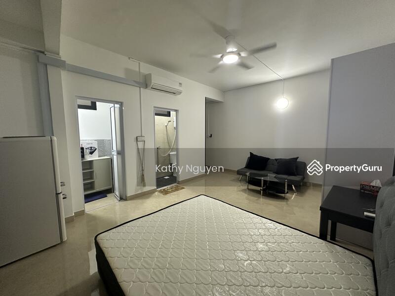 Studio Unit R1
