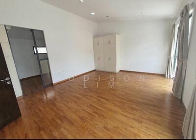 For Rent - Rangoon Lane