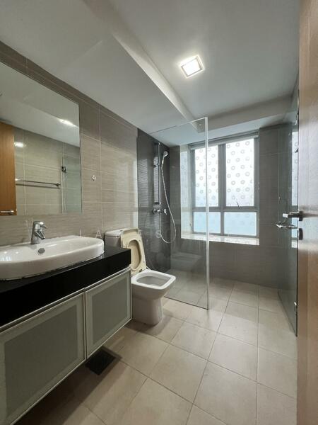 For Rent - Esta Ruby