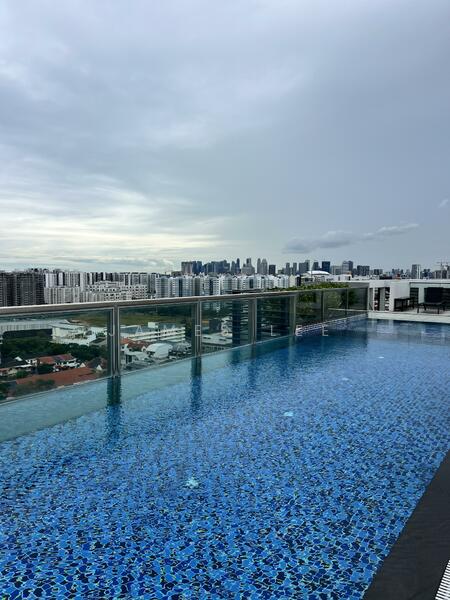 For Rent - Esta Ruby