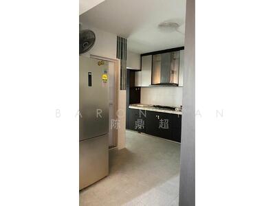 For Rent - 20 Queen's Close