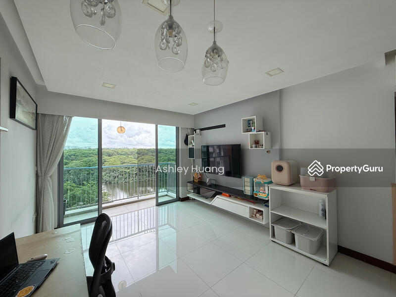 Spacious Living Hall with balcony ❤️