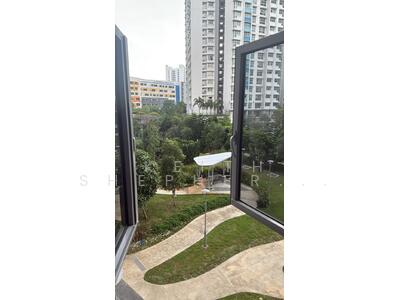 For Rent - 425A Northshore Crescent