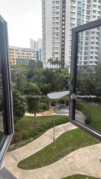 For Rent - 425A Northshore Crescent