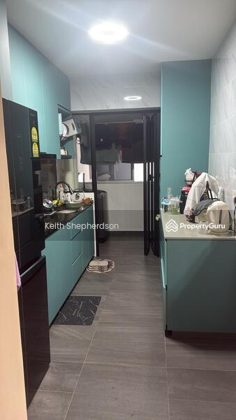 For Rent - 425A Northshore Crescent